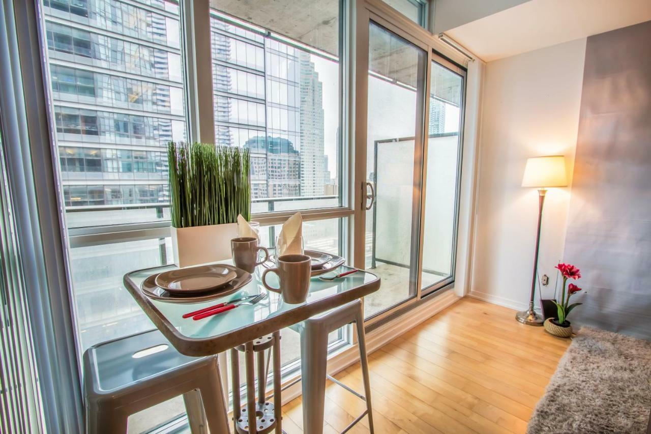 Micasa Suites - Stylish Condo In Maple Leaf Square Toronto Esterno foto