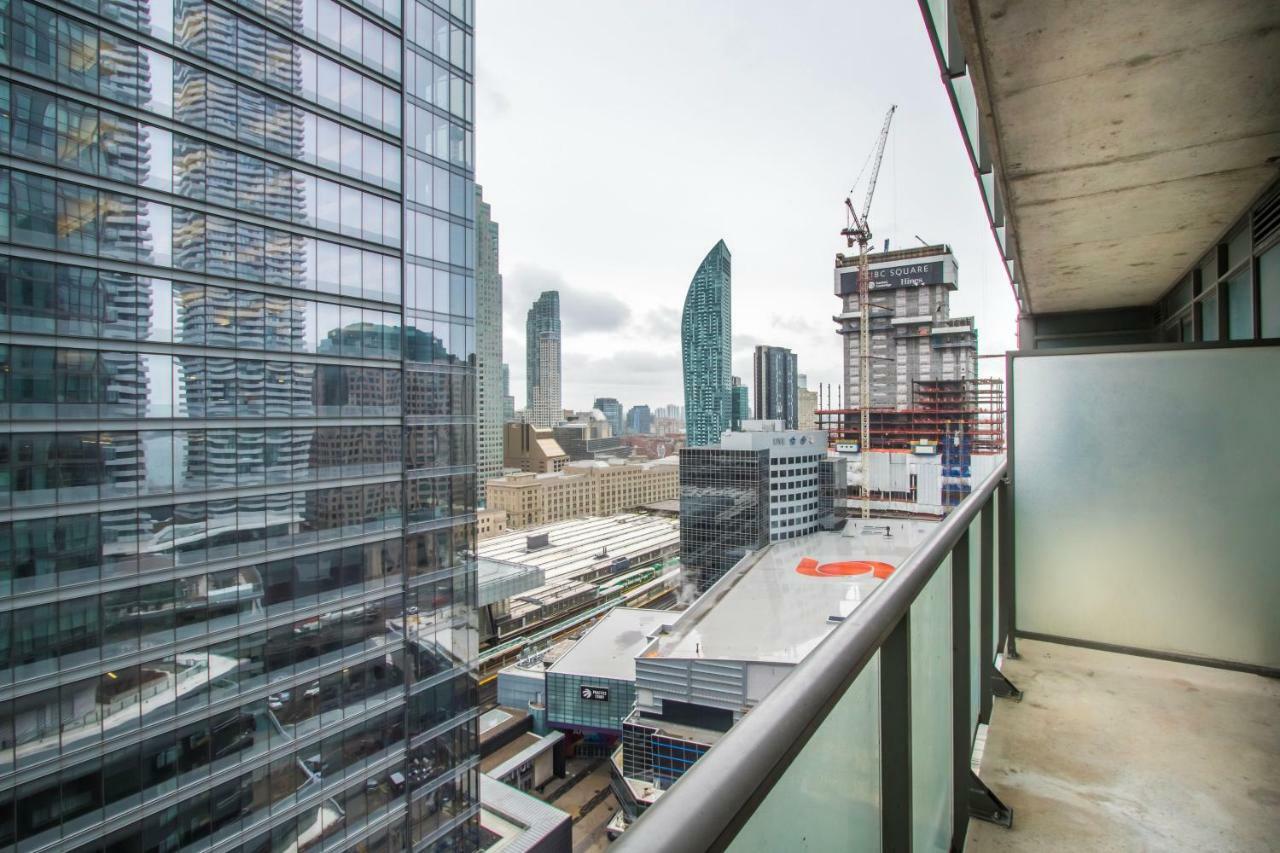 Micasa Suites - Stylish Condo In Maple Leaf Square Toronto Esterno foto